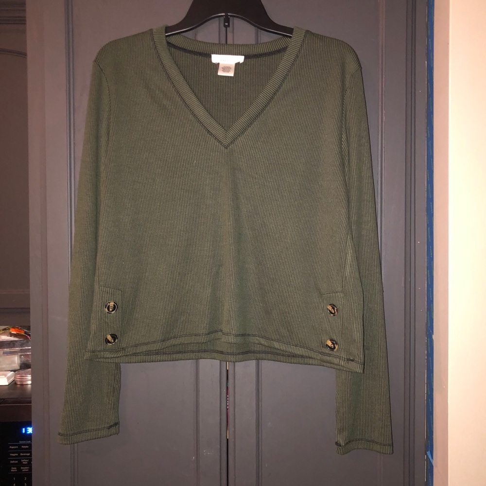 Olive flowy crop top